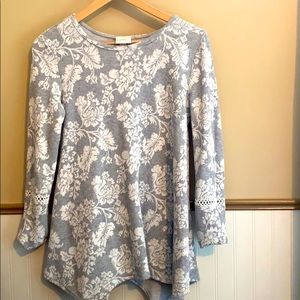 Knox Rose - Maternity Shirt